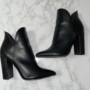 Black leather pointy toe snakeskin booties worn once